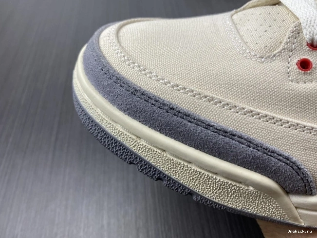 One Kick 3 Muslin Air DH7139-100 Retro Jordan 0722
